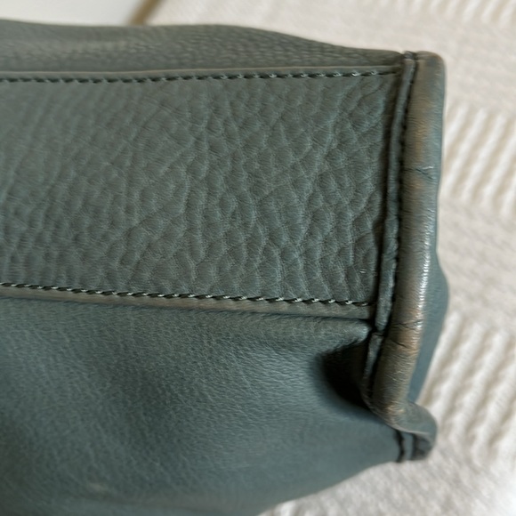 B Makowsky leather crossbody purse - Picture 12 of 17